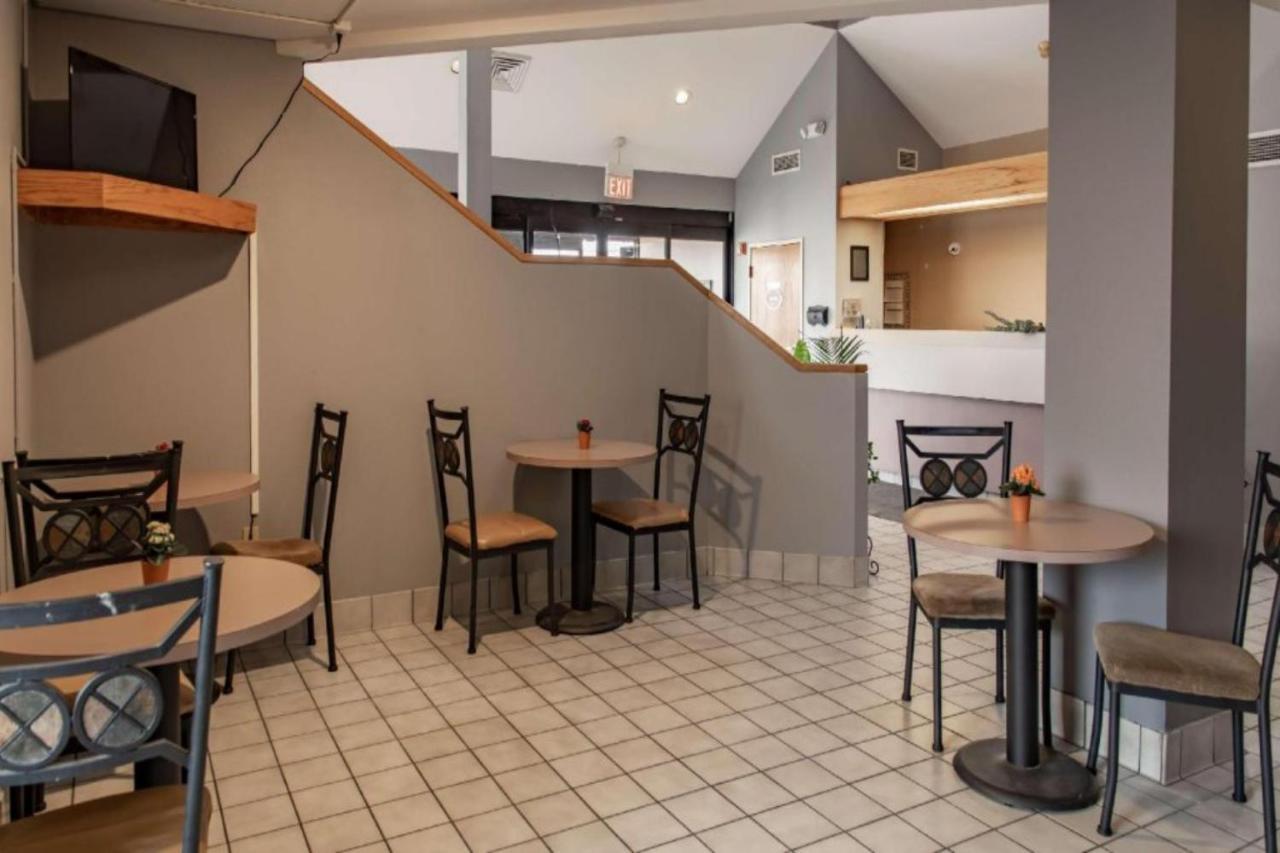 Oyo Hotel Lincoln Airport Ne, Hwy 80 المظهر الخارجي الصورة